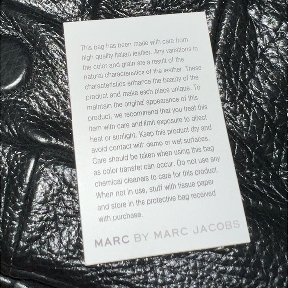 Marc by Marc Jacobs black leather stitch wide shoulder bag / medium size - Picture 4 of 11